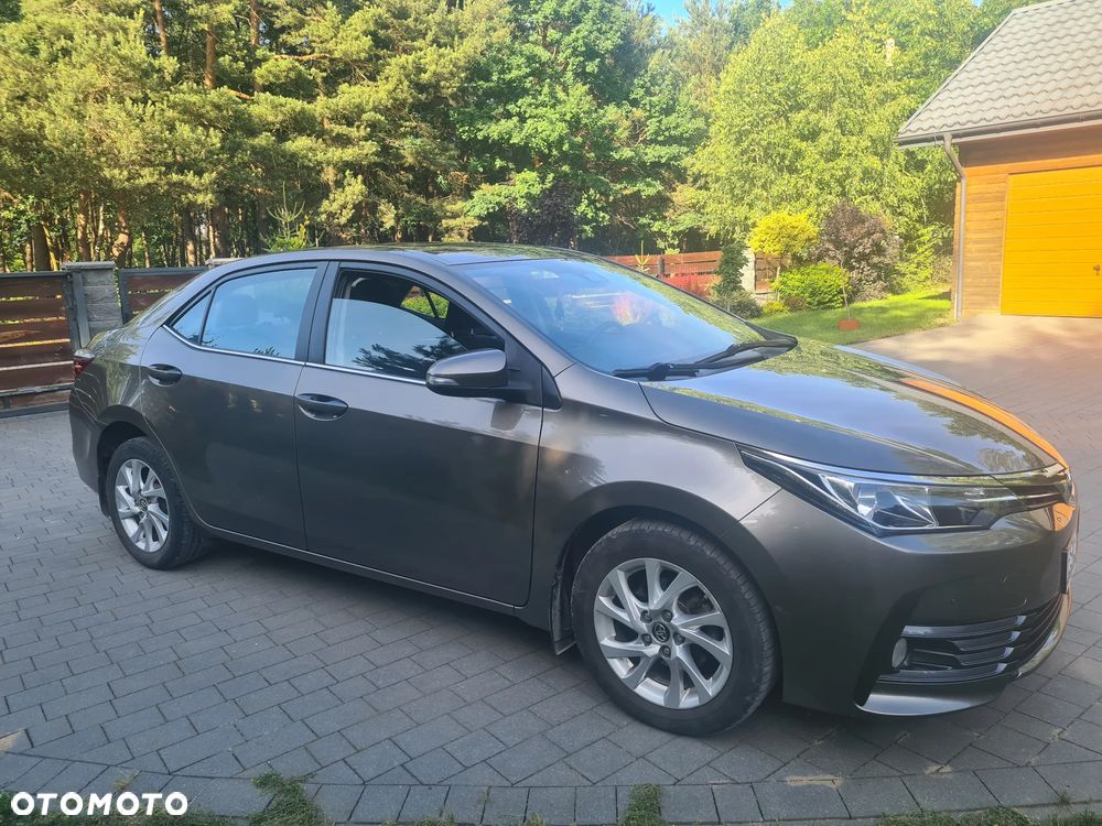 Toyota Corolla 1.6 Comfort - 1