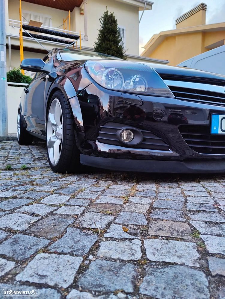 Opel Astra GTC 1.9 CDTI - 1