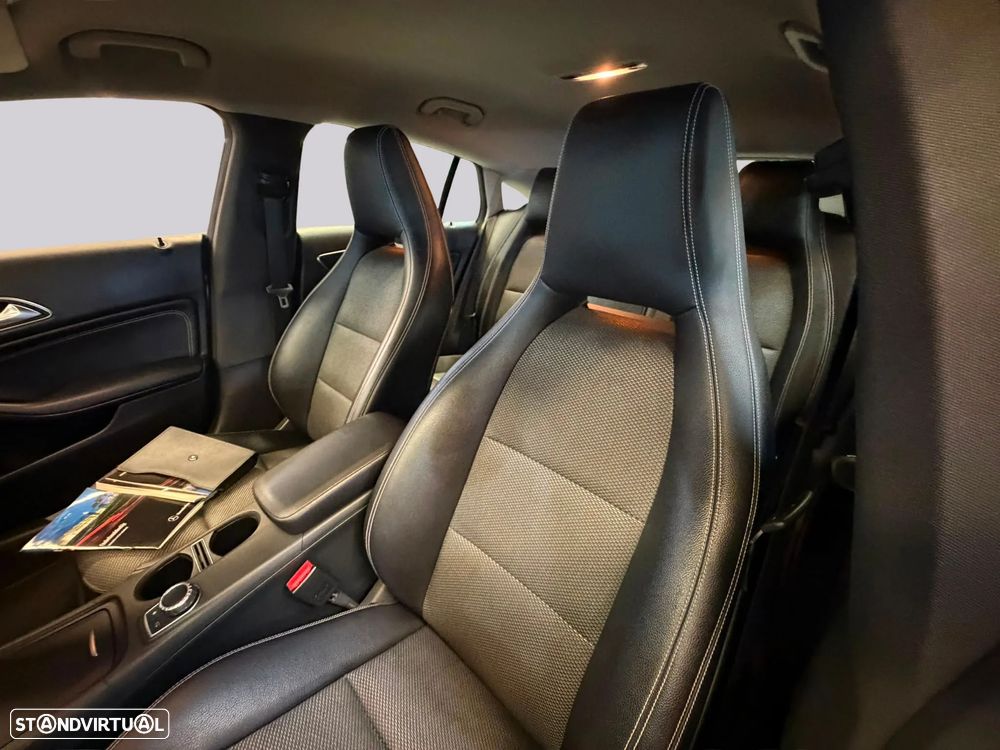 Mercedes-Benz CLA 180 d Shooting Brake Aut. — fotografia 26