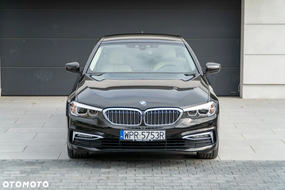 BMW Seria 5 520d Luxury Line - 2