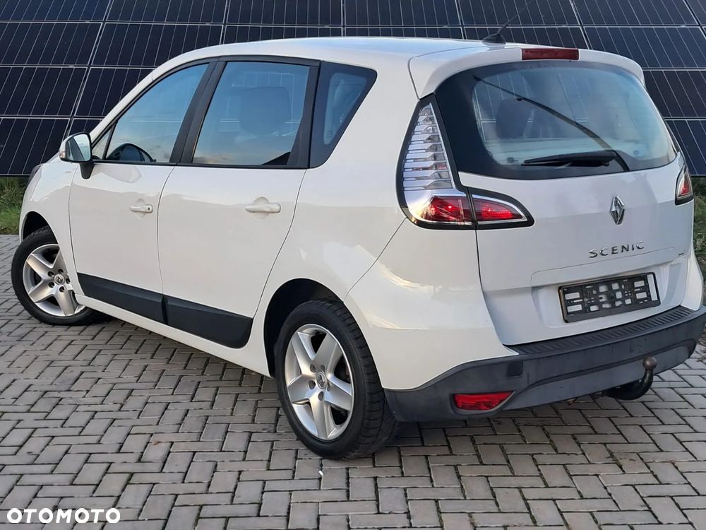 Renault Scenic 1.6 16V 110 TomTom Edition - 1
