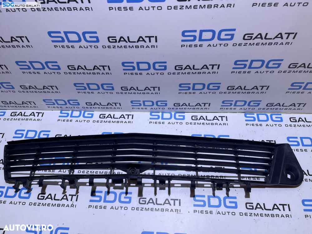 Grila Ornament Central Inferior Spoiler Bara Fata Opel Vectra C Non Facelift 2002 - 2005 Cod 09186126 0551004542 [V0183] - 1