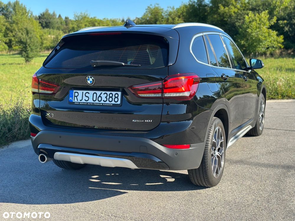 BMW X1 sDrive18i xLine - 11