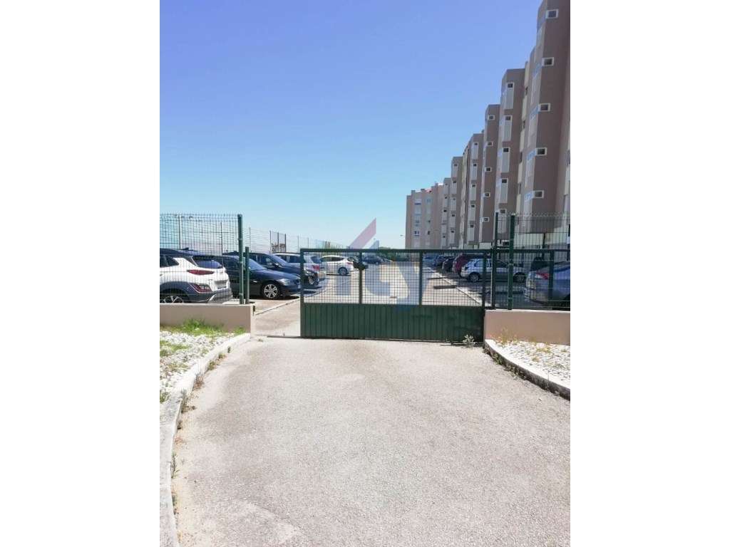 Lugar de estacionamento para venda - Grande imagem: 2/16