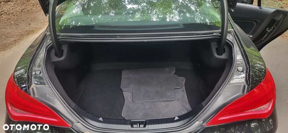 Mercedes-Benz CLA 200 7G-DCT - 15