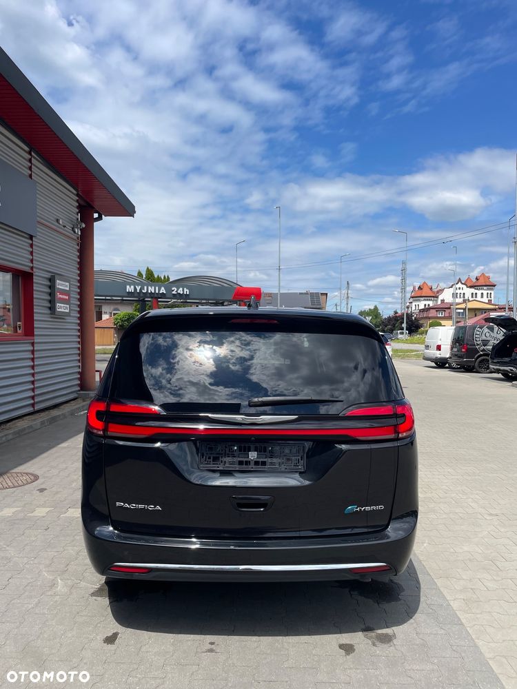 Chrysler Pacifica - 6