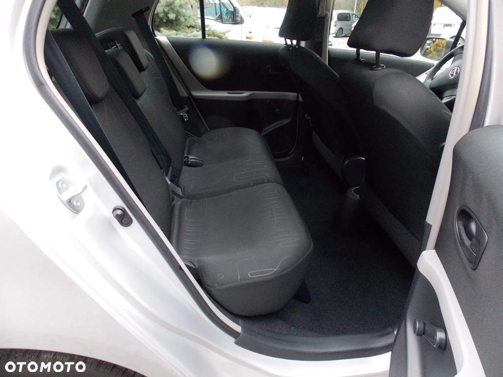 Toyota Yaris 1.0 VVT-i Sol - 25