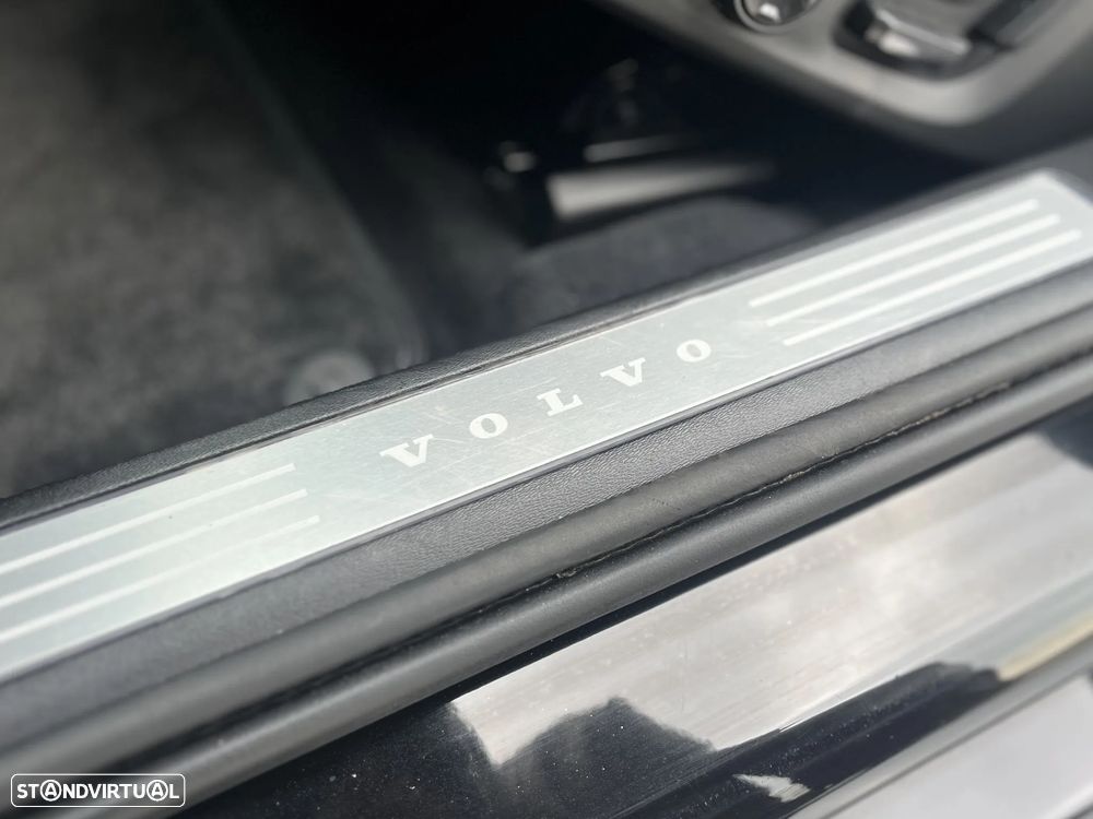 Volvo V90 2.0 T6 PHEV Plus Dark AWD - 15