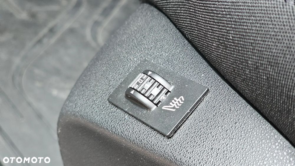 Citroën C3 1.6 BlueHDi Shine S&S - 24