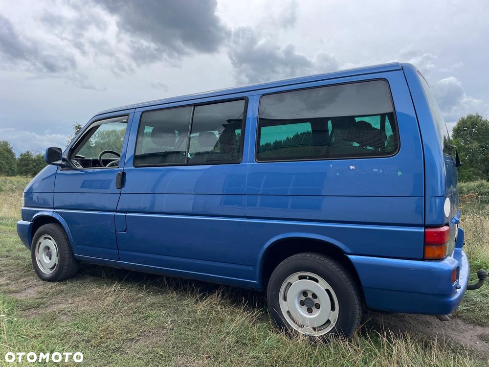 Volkswagen Multivan - 15