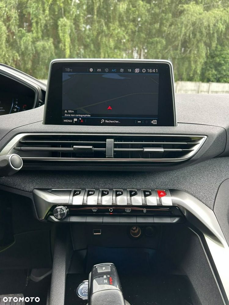 Peugeot 3008 - 12