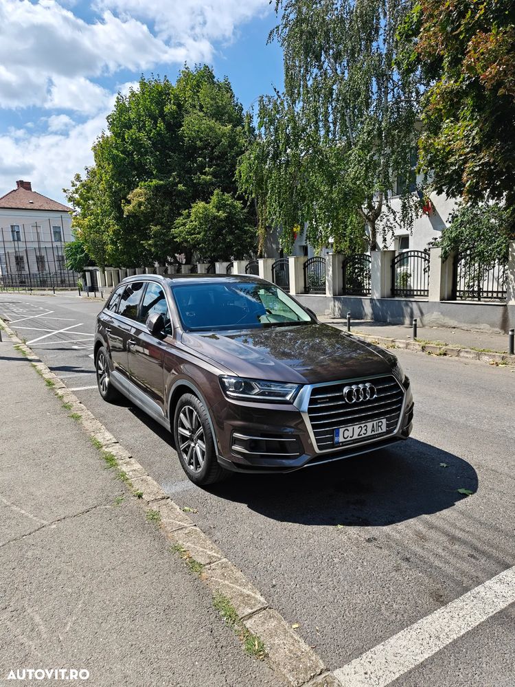 Audi Q7 - 1