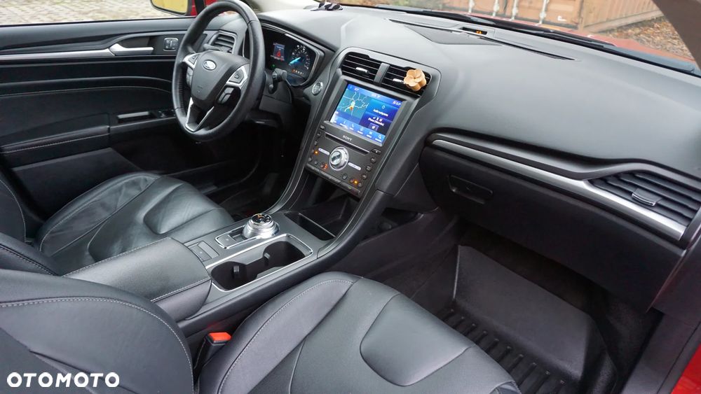 Ford Fusion - 9