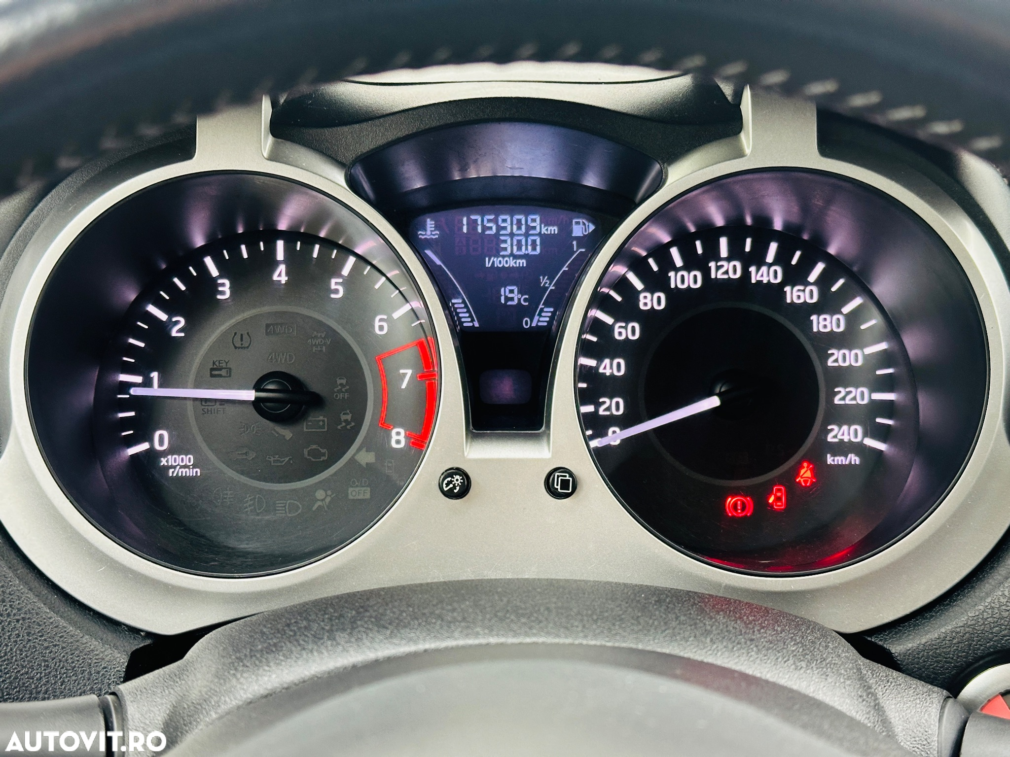 Nissan Juke - 35