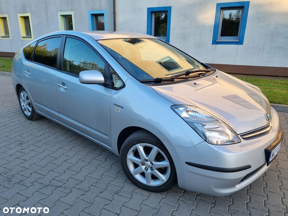 Toyota Prius 1.5 VVT-i Sol - 2