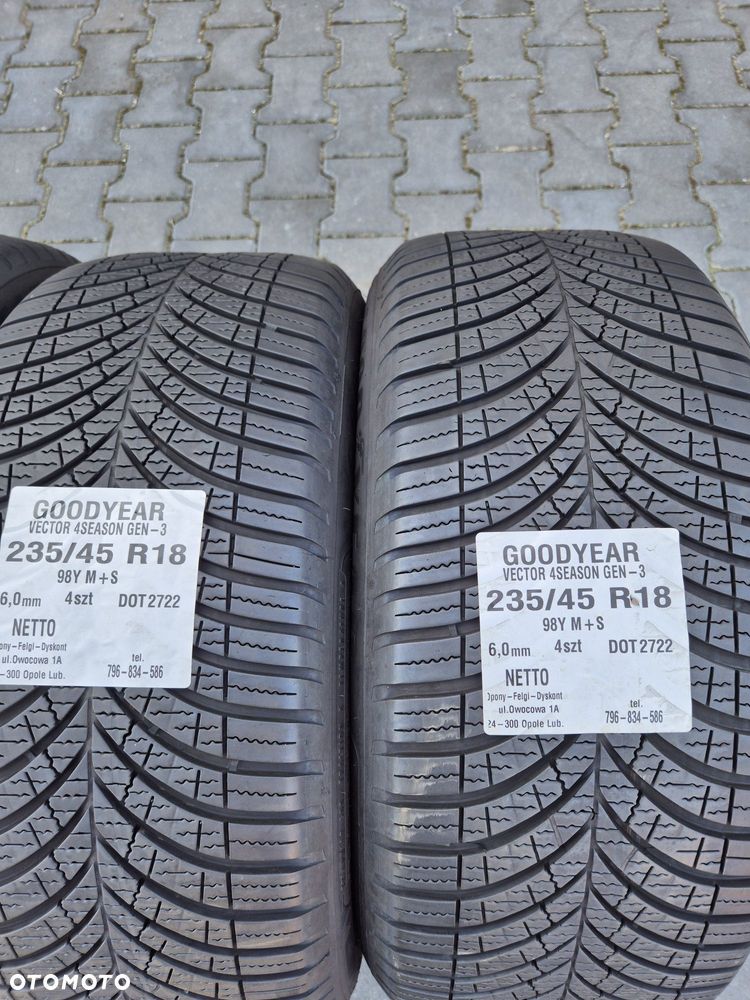 Opony Goodyear 235 45 R18 - 3