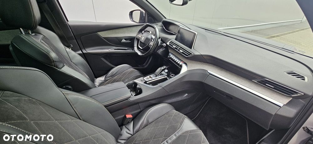 Peugeot 5008 BlueHDi 180 EAT8 GT Pack - 26