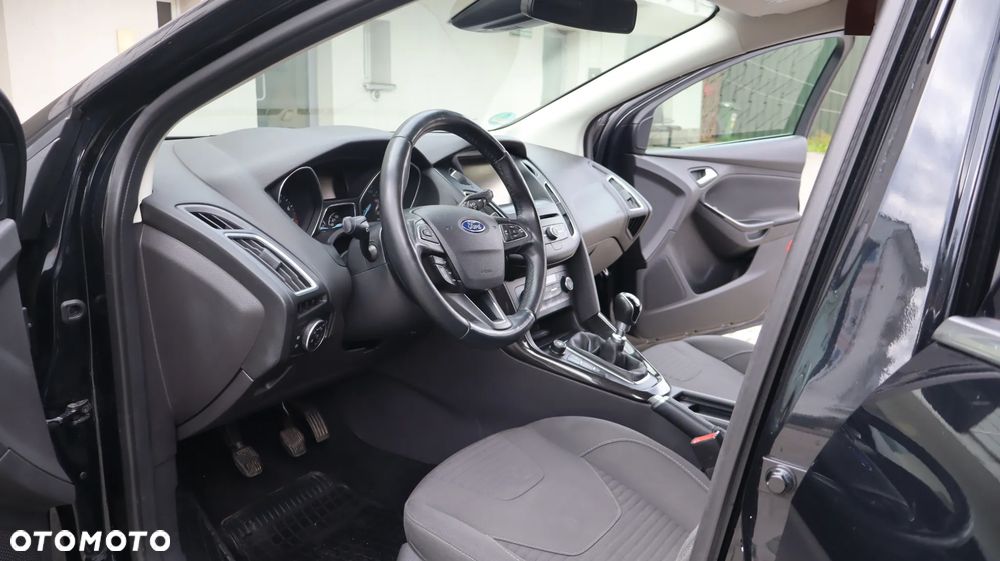 Ford Focus 1.0 EcoBoost Titanium - 22