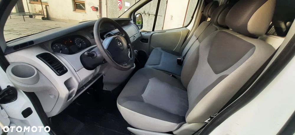 Opel Vivaro - 23