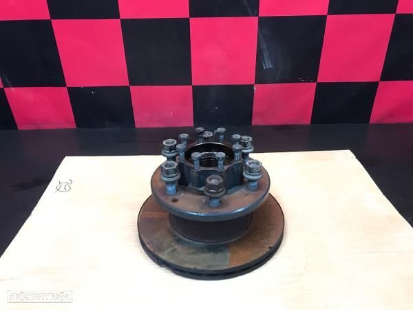 Cubo Roda Tras Esquerdo Iveco Daily V Camião De Plataforma/Chassis - 1