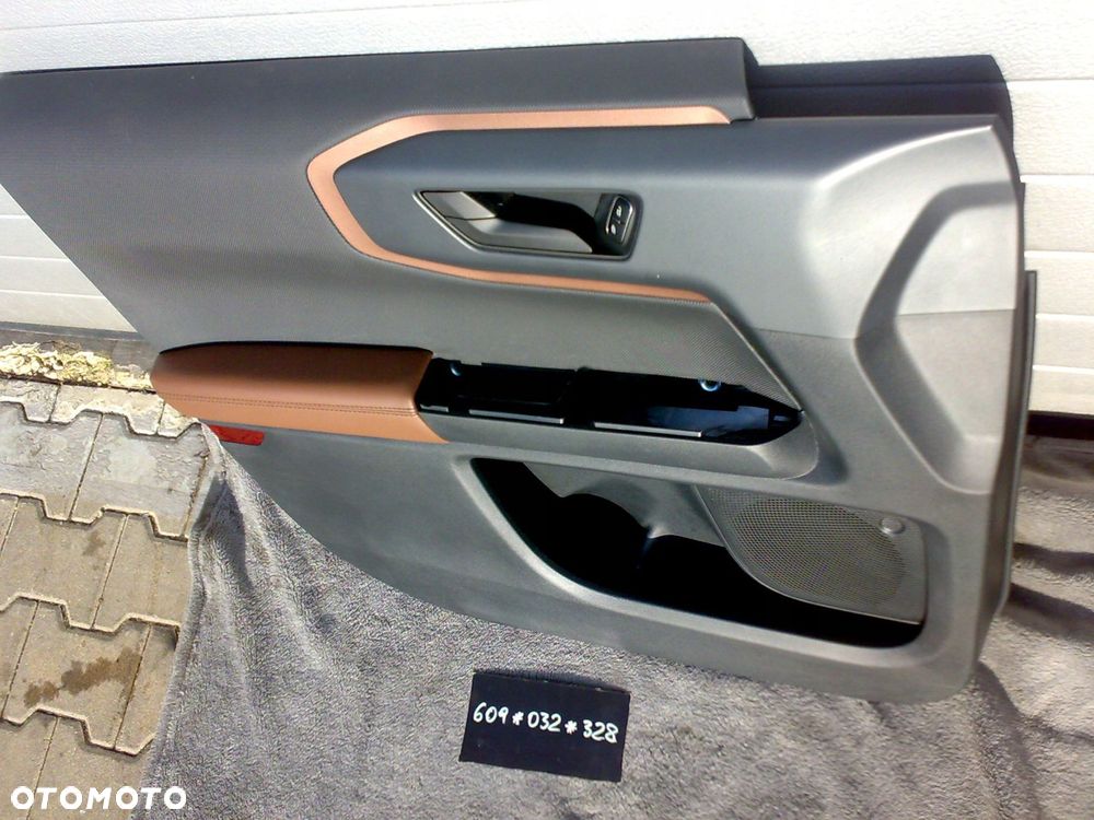 ford bronco sport 2021- tapicerka boczek drzwi przednia lewa idealna kpl. - 2