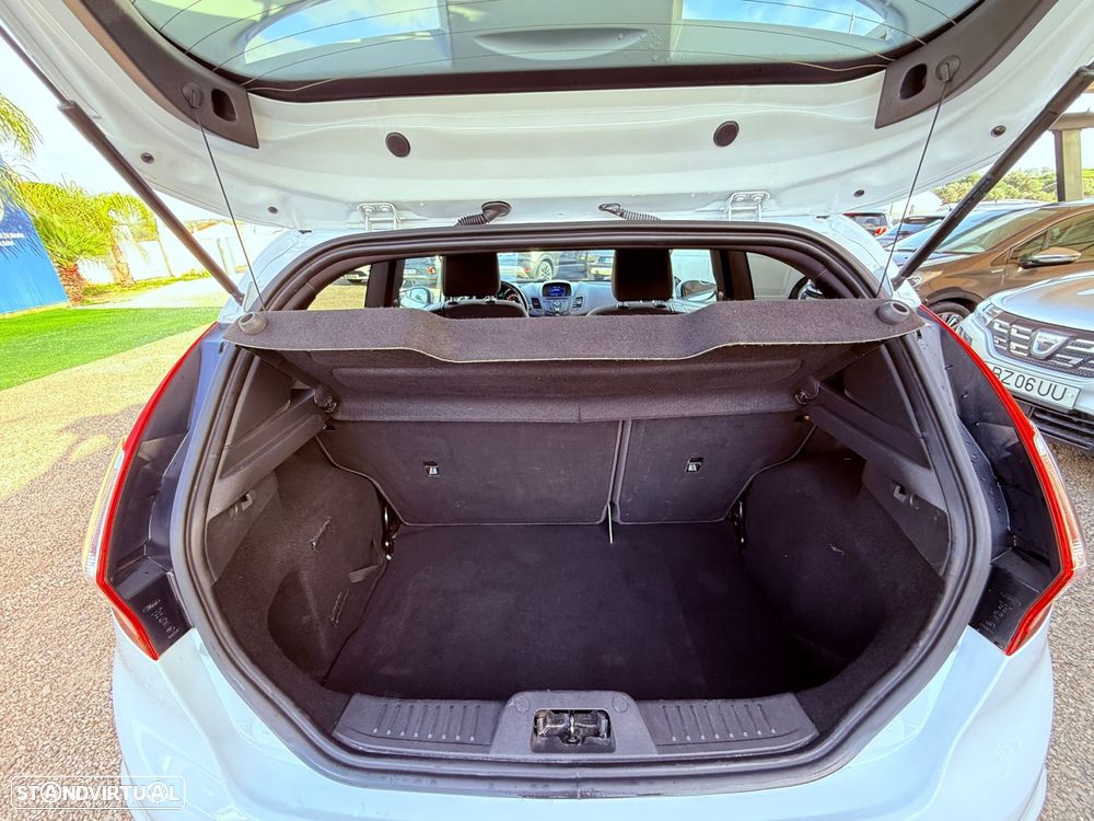Ford Fiesta 1.0 T EcoBoost STLine - 28