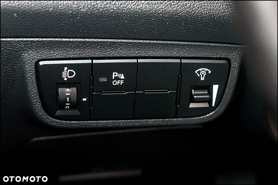 Hyundai Veloster - 28