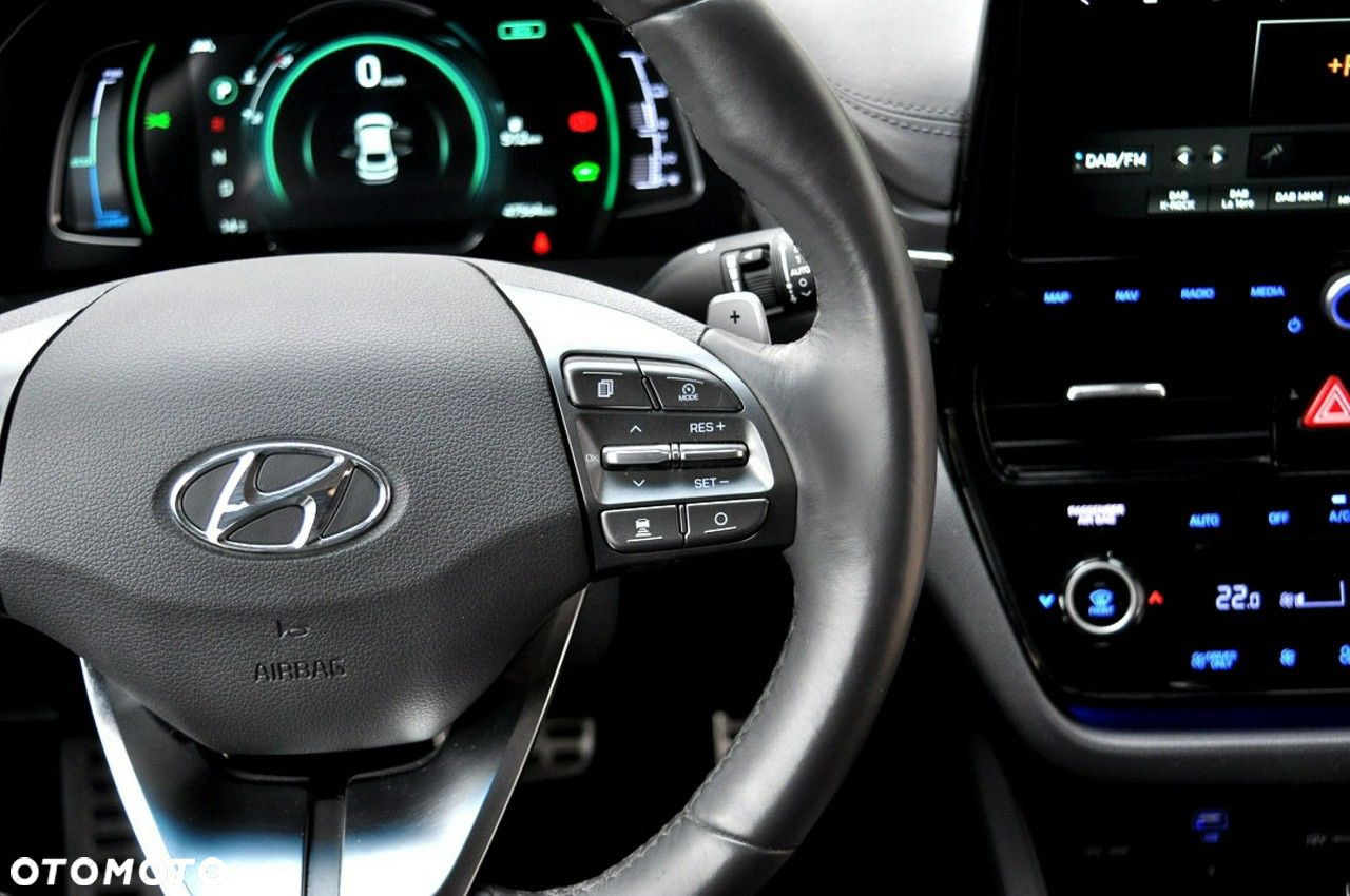 Hyundai IONIQ hybrid Premium - 25
