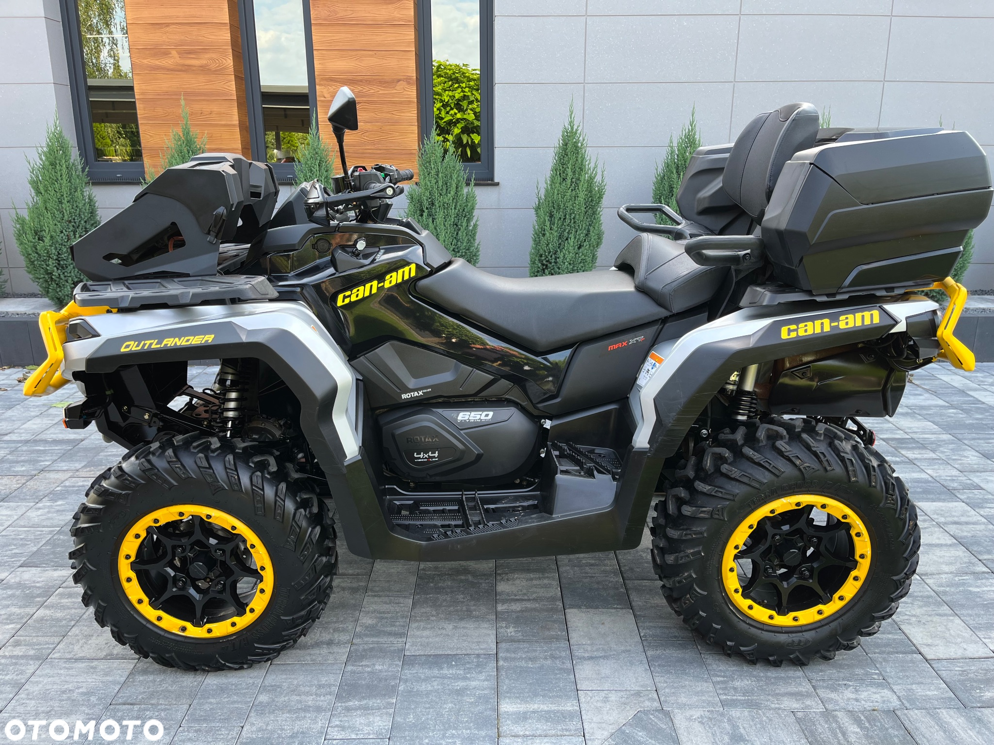 Can-Am Outlander Max