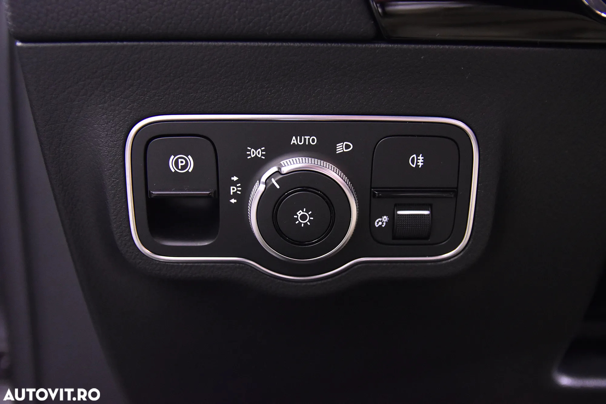 Mercedes-Benz B 220 d 8G-DCT - 15