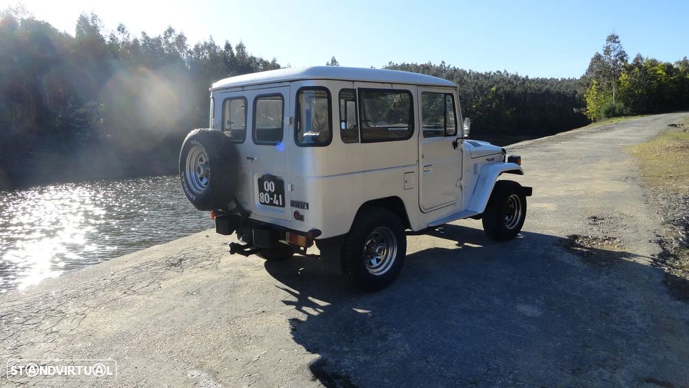 Toyota BJ 40 - 6
