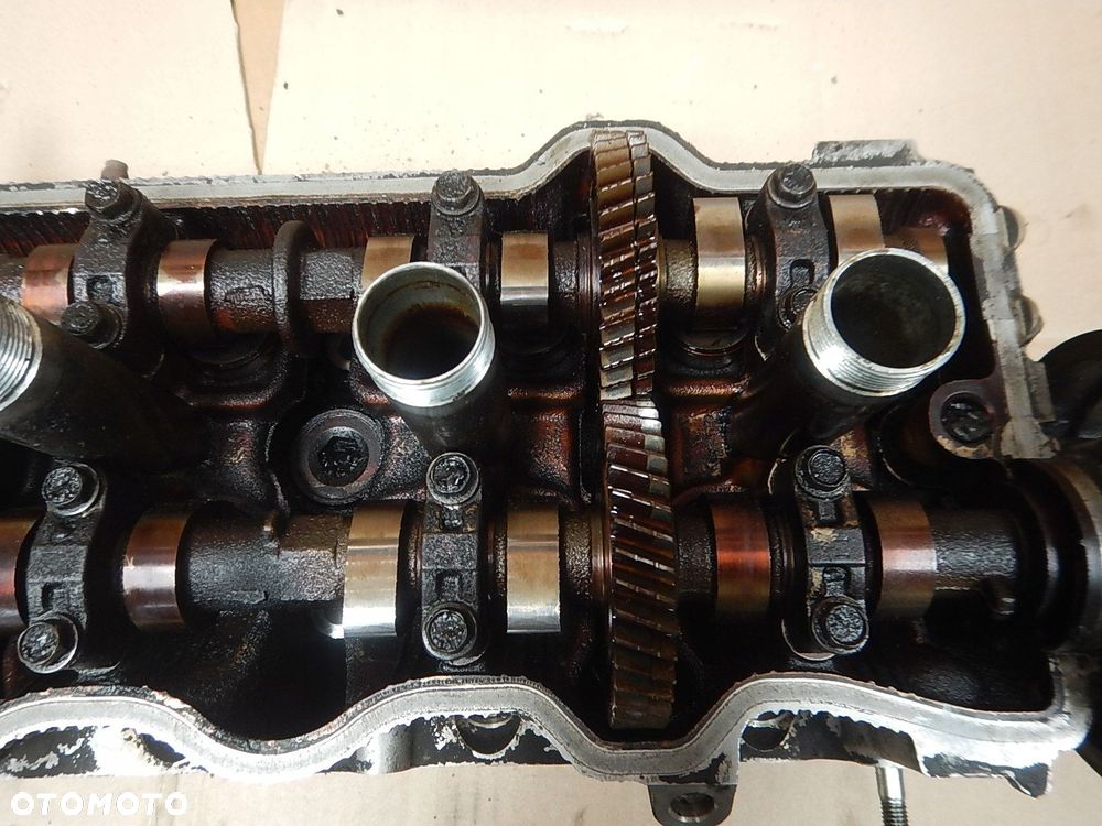 glowica głowica silnika toyota rav4 i 94-00 2.0 16v 3s-fe - 3