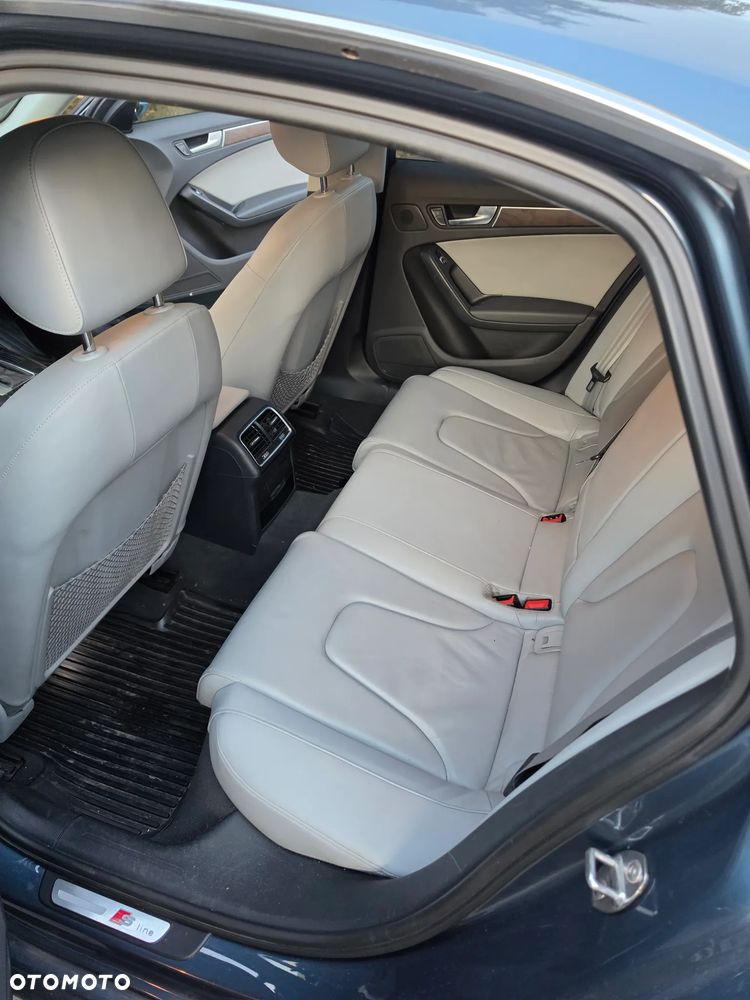 Audi A4 Limousine - 19