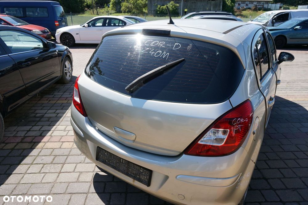 KLAPA BAGAŻNIKA TYLNA CORSA D IV 5D HB Z40M  ZŁOTY OPEL 2006-2011 - 3