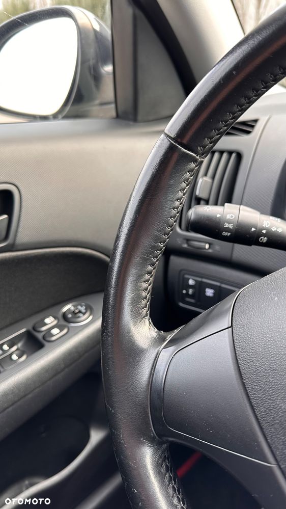 Hyundai i30 1.4 Comfort EU5 - 26