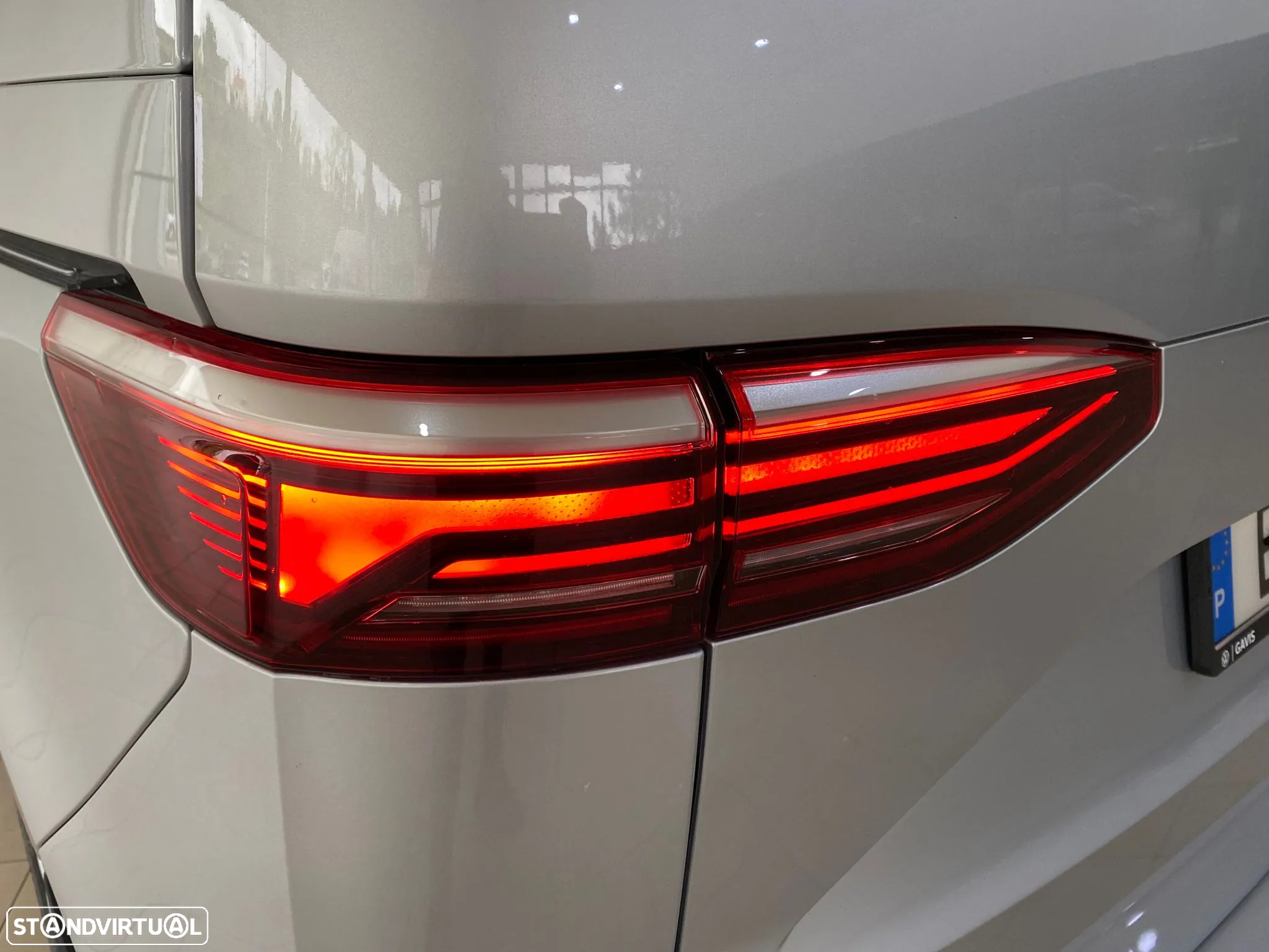 VW Multivan 1.5 TSI e-Hybrid Life DSG - 37