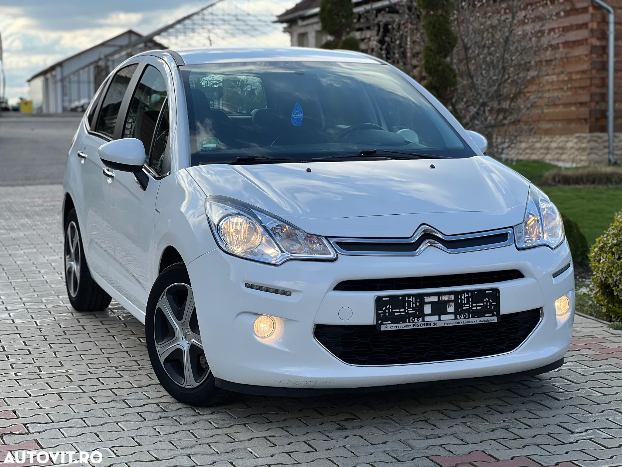 Citroën C3 1.2 PureTech BVM Feel - 2