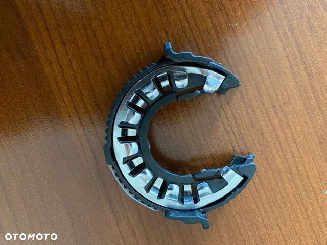 MOCOWANIE ŻARNIKA ŻARÓWKI XENON FORD FOCUS MK2 VP8M5X13N019A - 1