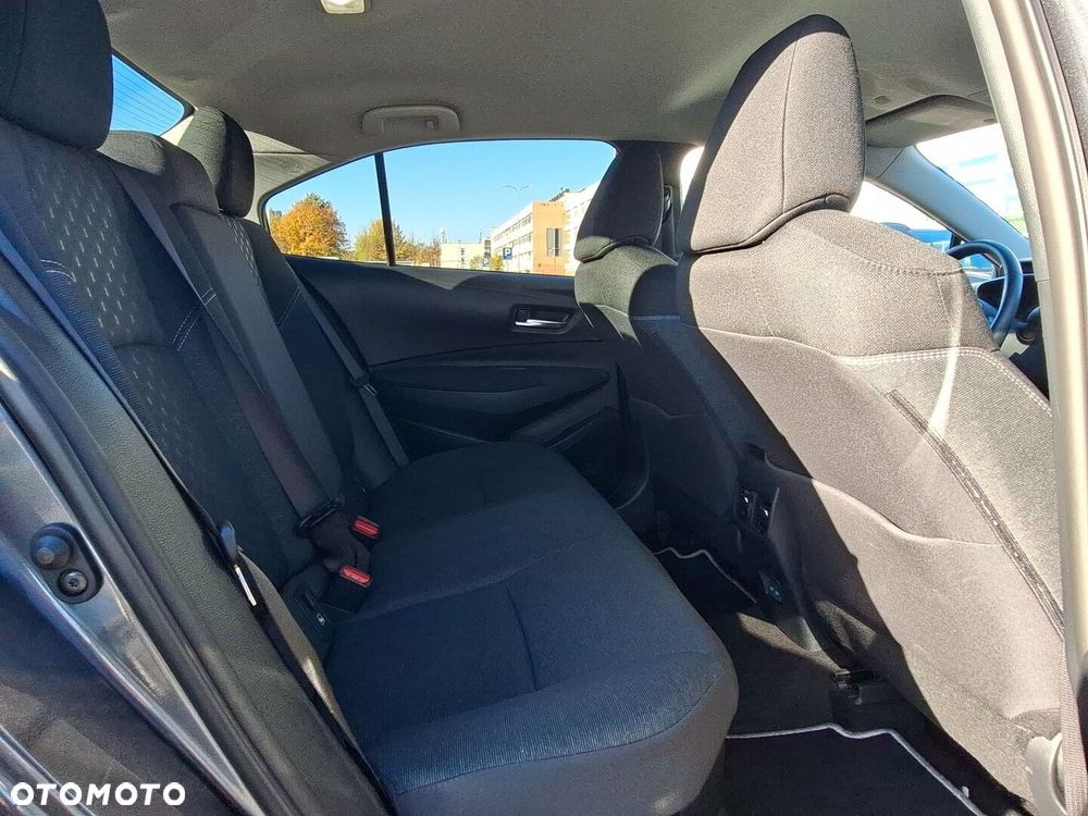 Toyota Corolla 1.8 Hybrid Style - 18