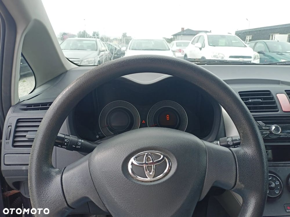 Toyota Auris - 8