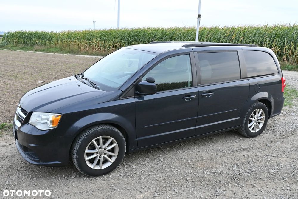 Dodge Grand Caravan - 8