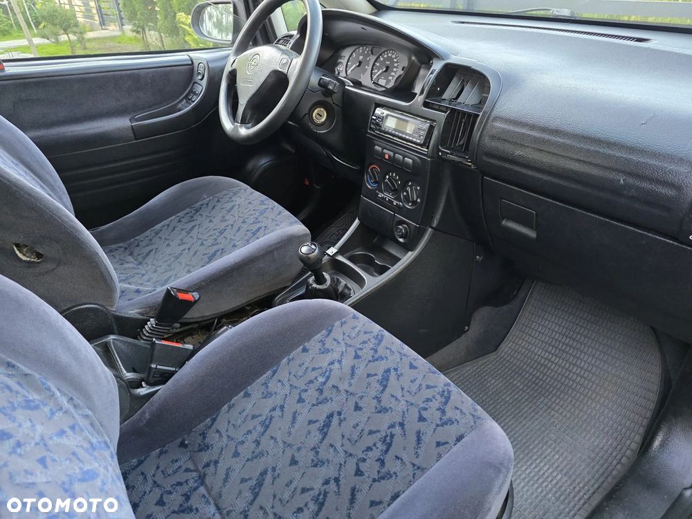 Opel Zafira 1.6 16V Elegance - 4