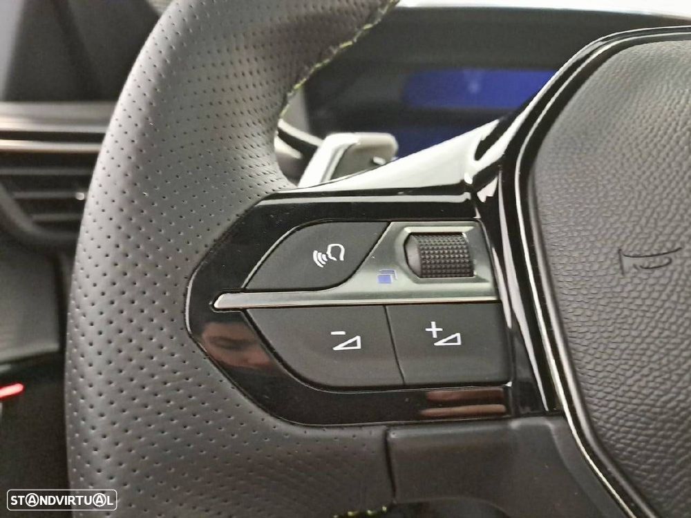 Peugeot 208 1.2 PureTech GT EAT8 - 16