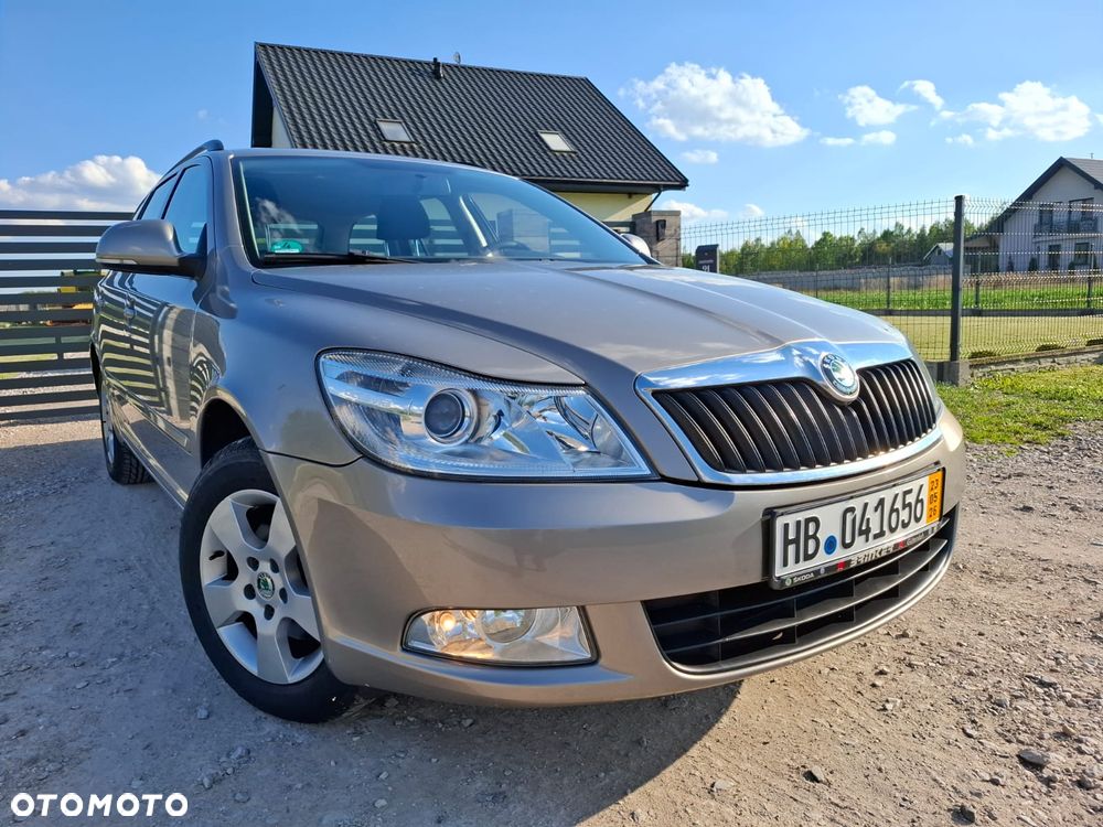 Skoda Octavia 1.6 Combi Style - 4