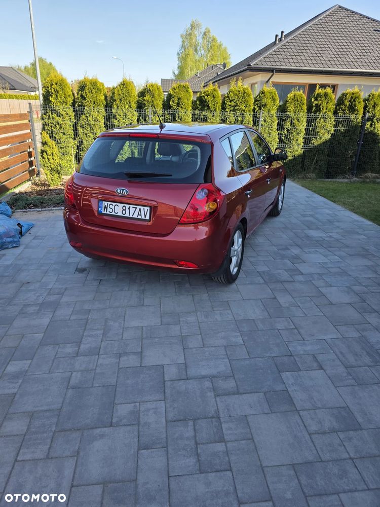 Kia Ceed 1.6 Crdi Comfort - 2