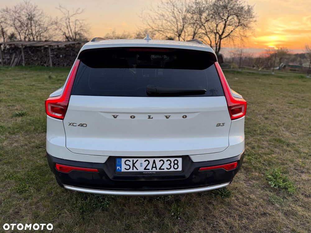 Volvo XC 40 B3 Essential - 8