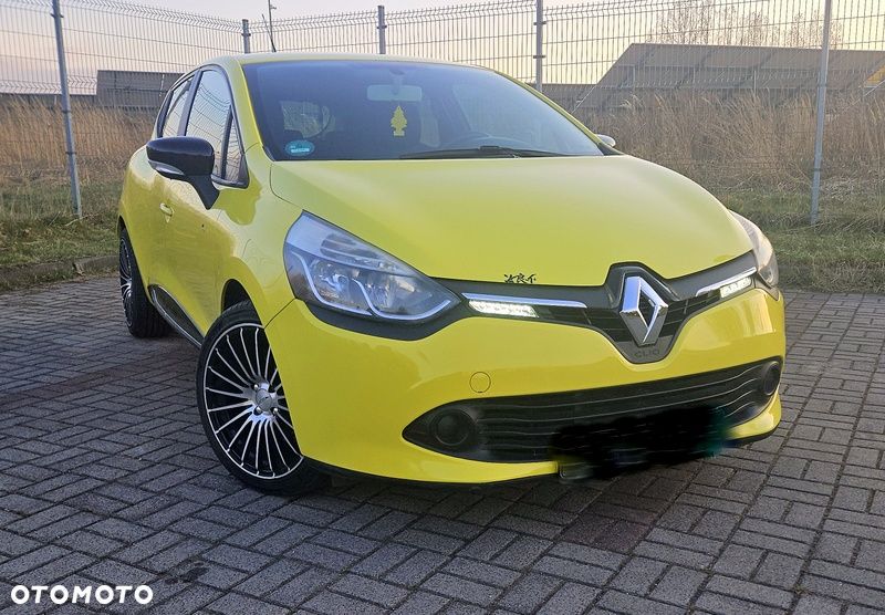 Renault Clio 1.2 16V 75 Expression - 10