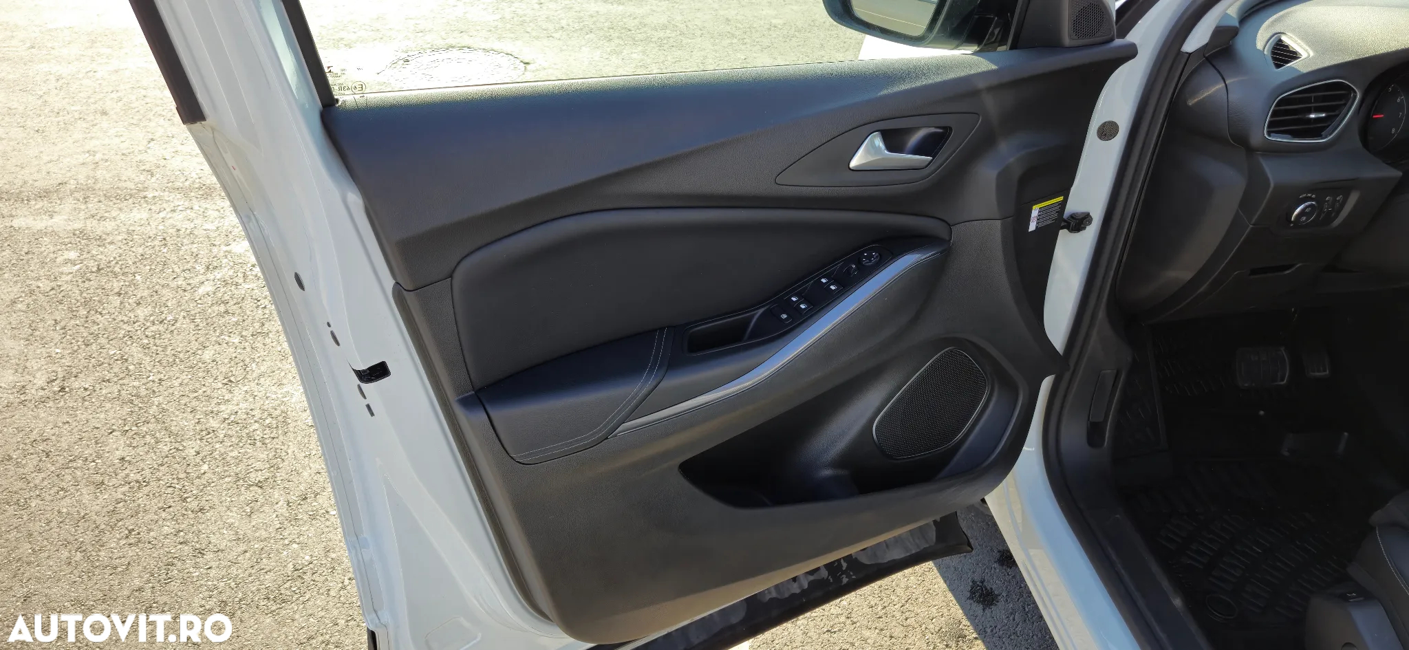 Opel Grandland X 1.2 Start/Stop Automatik Business Edition - 5