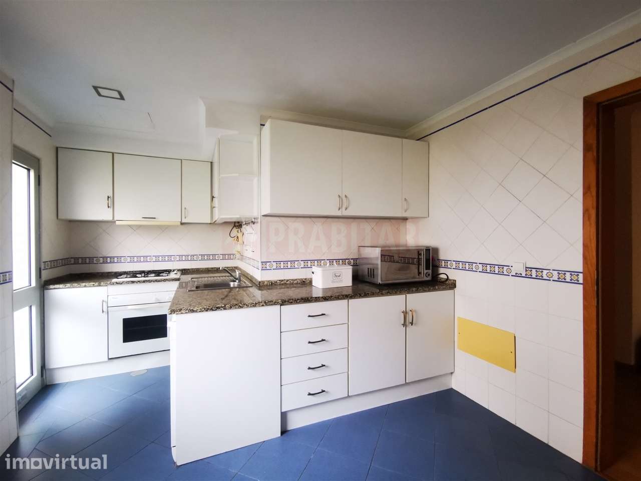 APARTAMENTO T3 COM GARAGEM NO VALE DAS FLORES EM COIMBRA - Grande imagem: 5/18