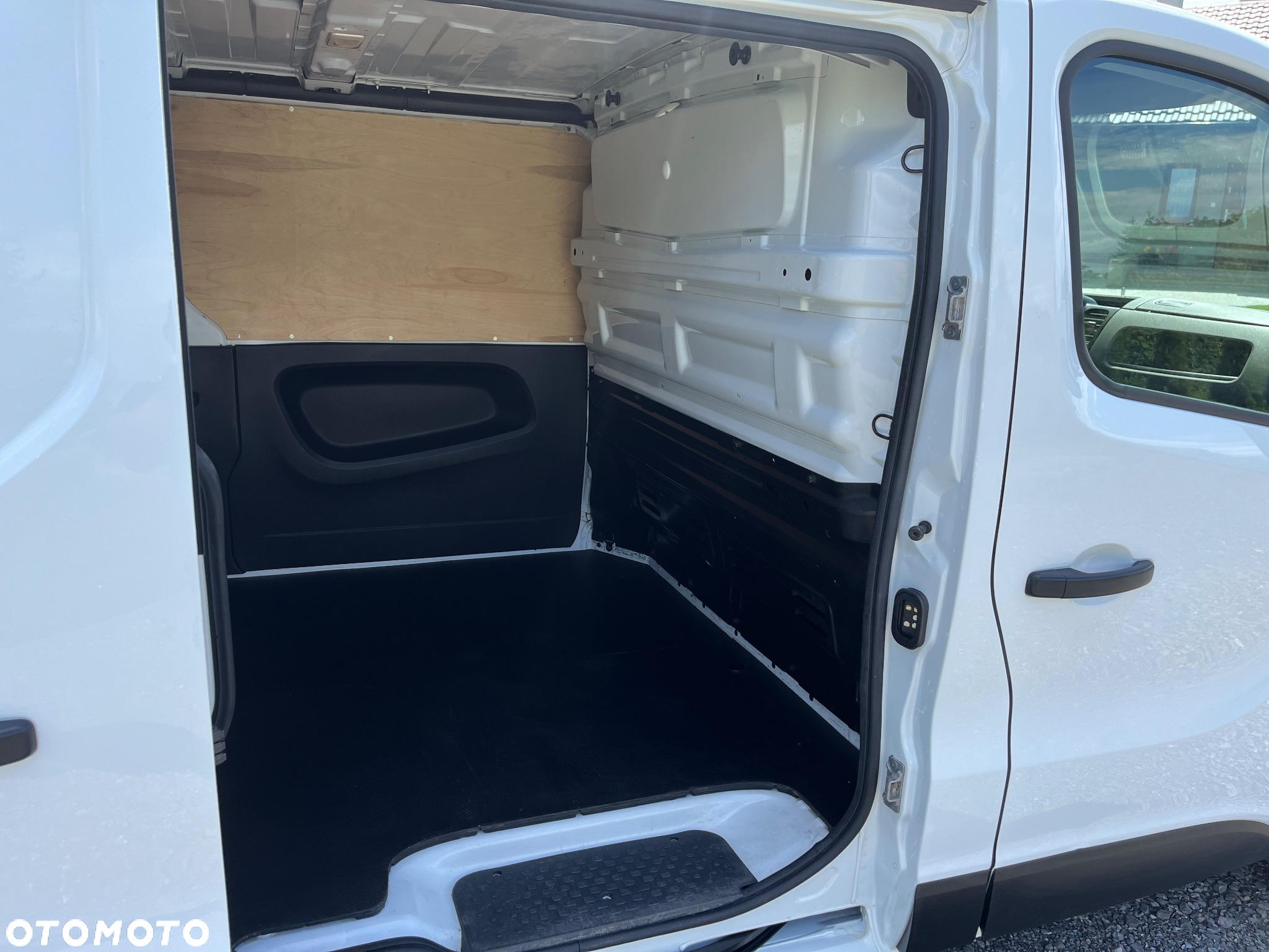 Renault Trafic - 14